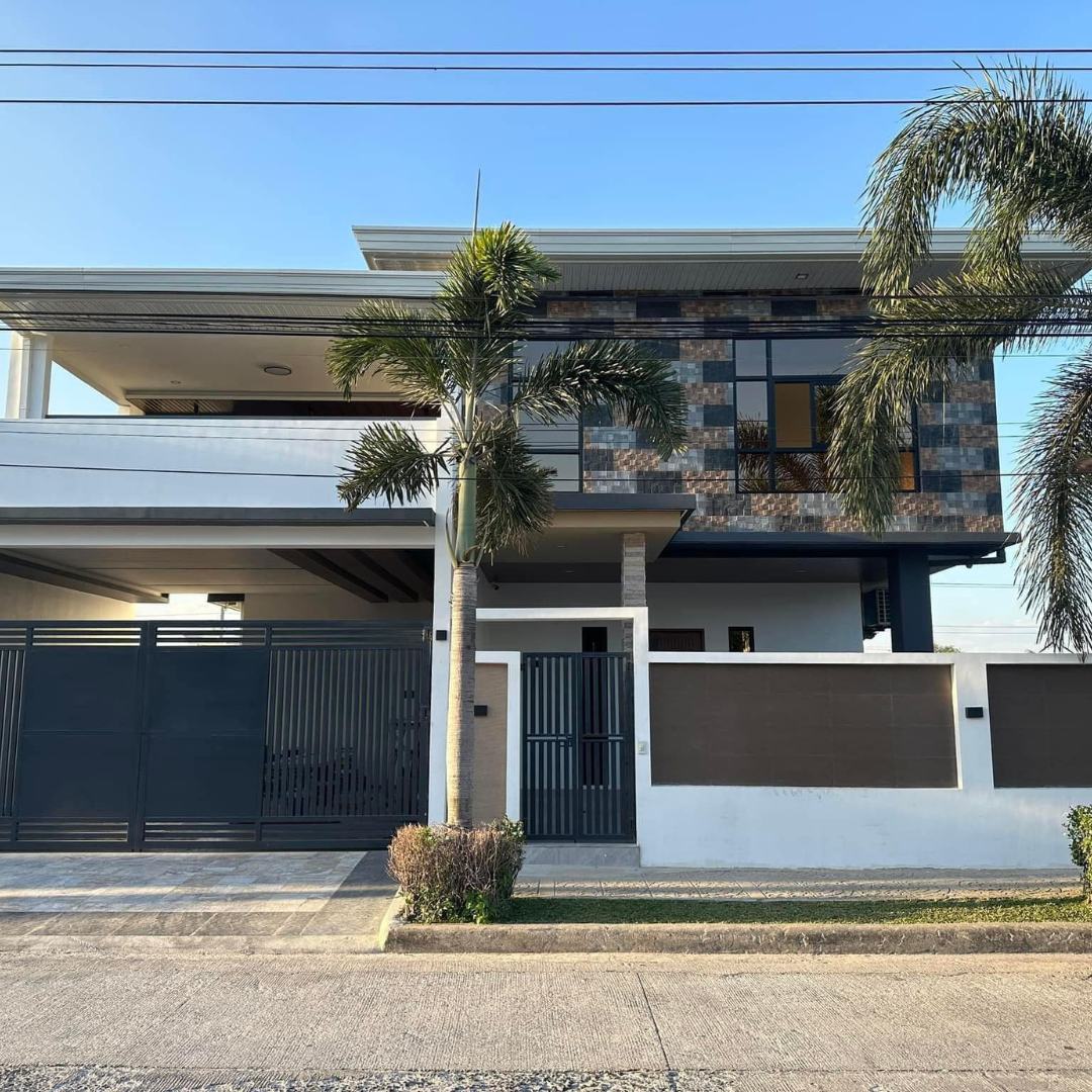 𝐄𝐋𝐄𝐆𝐀𝐍𝐓 𝐋𝐔𝐗𝐔𝐑𝐈𝐎𝐔𝐒 𝐇𝐎𝐌𝐄 𝐖𝐈𝐓𝐇 𝐏𝐎𝐎𝐋 𝐅𝐎𝐑 𝐒𝐀𝐋𝐄