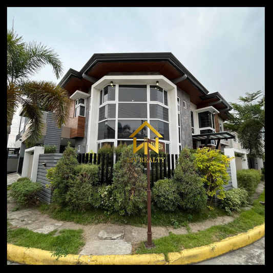 𝐋𝐔𝐗𝐔𝐑𝐈𝐎𝐔𝐒 𝐇𝐎𝐔𝐒𝐄 𝐖𝐈𝐓𝐇 𝐏𝐎𝐎𝐋 𝐅𝐎𝐑 𝐒𝐀𝐋𝐄