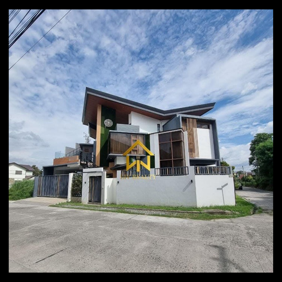 Unique Modern Elegant Home