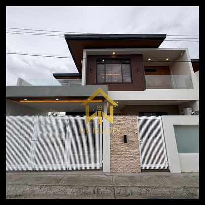 Modern Contemporary House