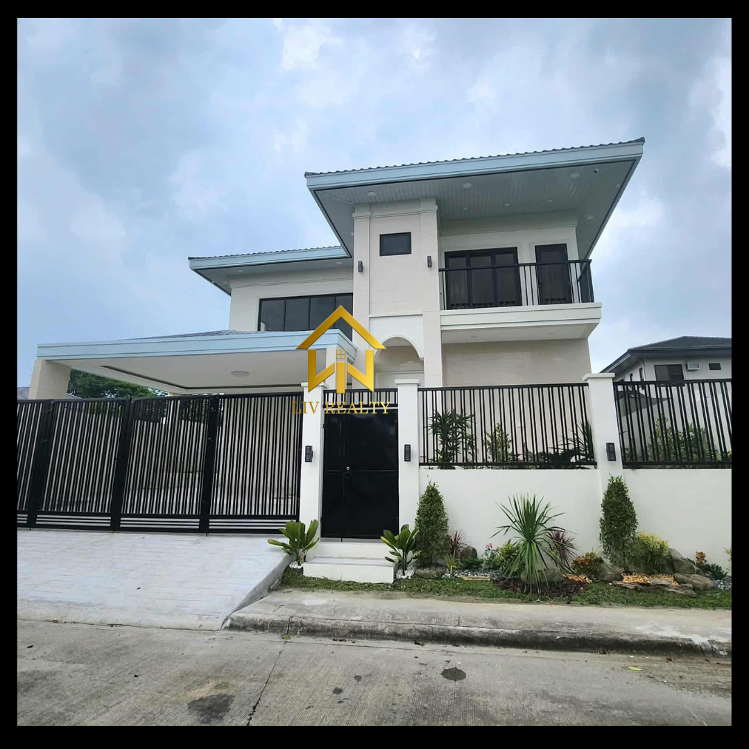 Elegant Modern Home with Pool